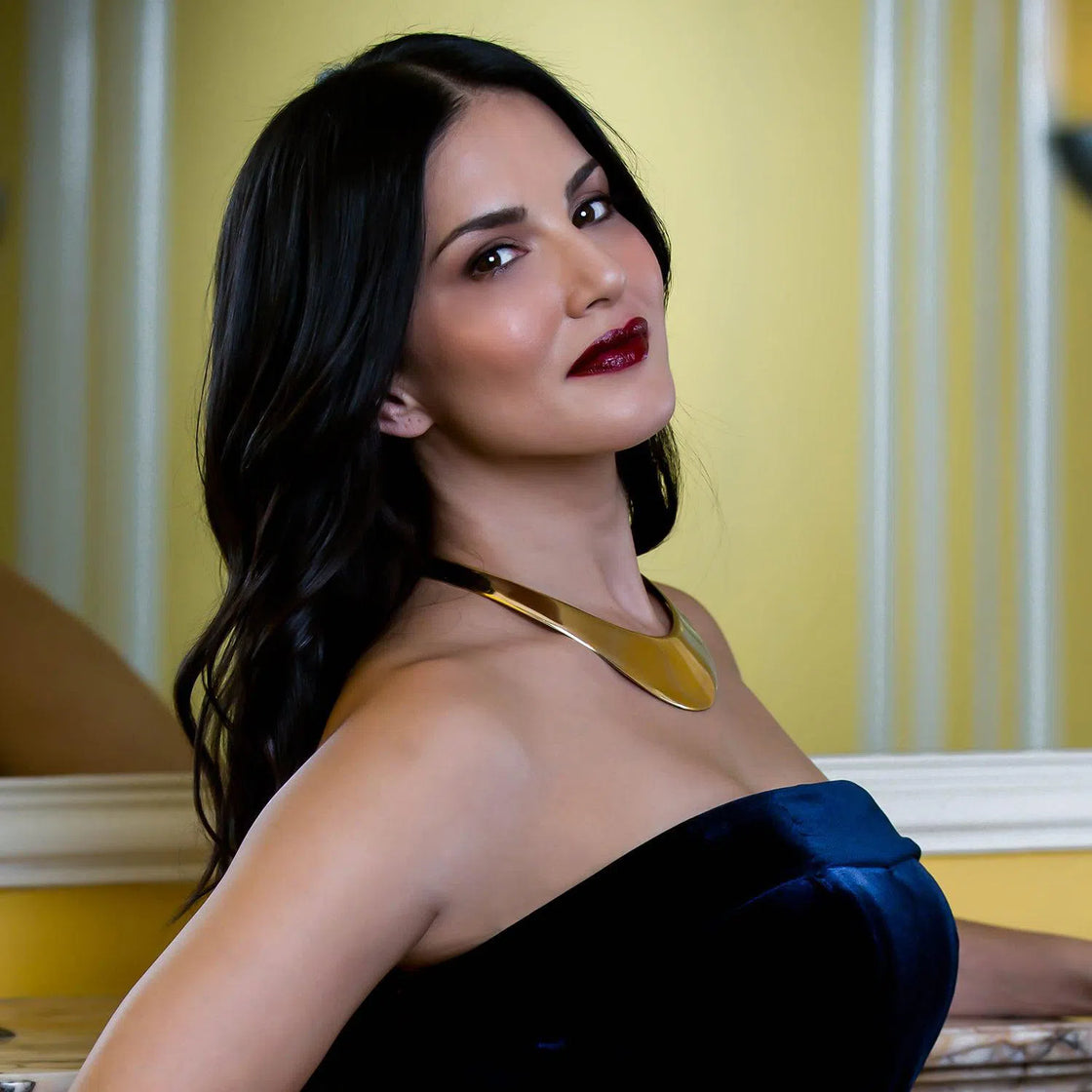 Star Struck By Sunny Leone Intense Matte Lip Color - Starry Night